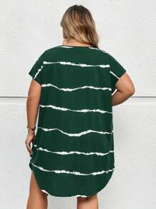 SHEIN CURVE+ 大码女式休闲黑白条纹紧身连衣裙，侧开衩，基本款 T 恤连衣裙，条纹连衣裙，春夏 - 綠色 - 查看 2