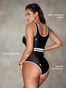 Shapewave 新款欧美风格 V 领拼接弹力肩带连体泳衣，女士海滩夏季服装 - 黑與白 - 查看 5