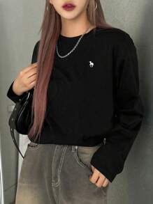DAZY Camiseta de manga larga con gráfico de dibujos animados y hombros caídos, ropa de otoño para mujer - Negro - Ver 2