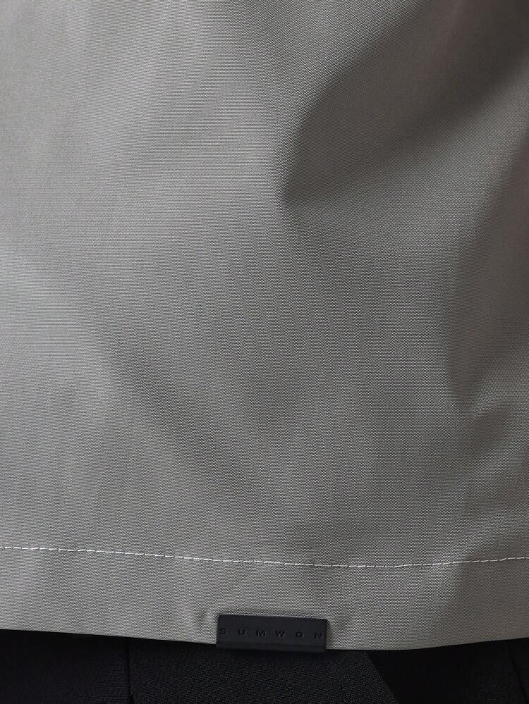 Übergroßes, leichtes Nylonhemd mit Logo-Print auf der Rückseite