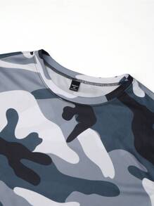 Manfinity LEGND 2025 Spring/Summer New Plus Size Men's T-Shirt, Fashionable Camouflage Pattern Round Neck Short Sleeve Tee