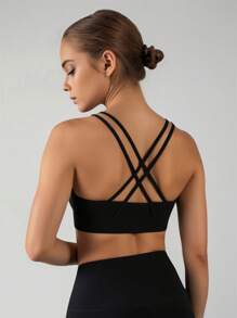 SHEIN حمالة صدر رياضية لفتيات المراهقات تمتص العرق، ذات حشوة قابلة للإزالة وأربطة متقاطعة، مناسبة للرياضة والتمارين اليوغا - الأسود - مشاهدة 1