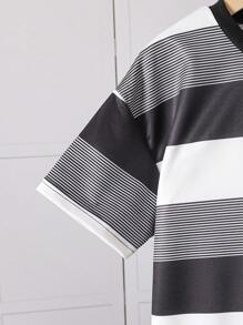 2pcs Set Tween Boy Casual Simple Brother Pattern Digital Print Round Neck Short Sleeve Outfit, Blue & White Stripe Design On Top & Shorts Are Coordinated For A Fashionable Look. This Outfit Features Blue & White Stripe Elements To Add Street Style For Summer