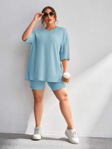 SHEIN Essnce Plus Size Summer Casual Solid Color Dropped Shoulder T-Shirt And Shorts 2 Pieces Set - Baby Blue - View 5