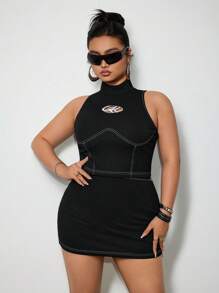 SHEIN ICON 大码印花明线短款黑色背心裙两件套 - 黑與白 - 查看 6