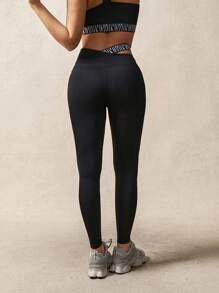 VARSITIE Minimalist Sports Leggings, Suitable For Summer - Black - View 6