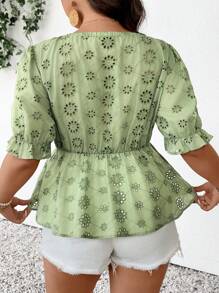 SHEIN Frenchy 大码休闲度假百搭V领刺绣修身绿色女士衬衫，夏季 - 綠色 - 查看 6