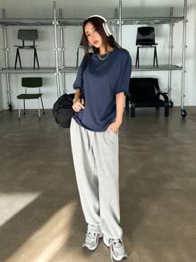 DAZY Loose Fit Drop Shoulder Short Sleeve T-Shirt With Alphabet Embroidery Oversized T-Shirt - Navy Blue - View 5