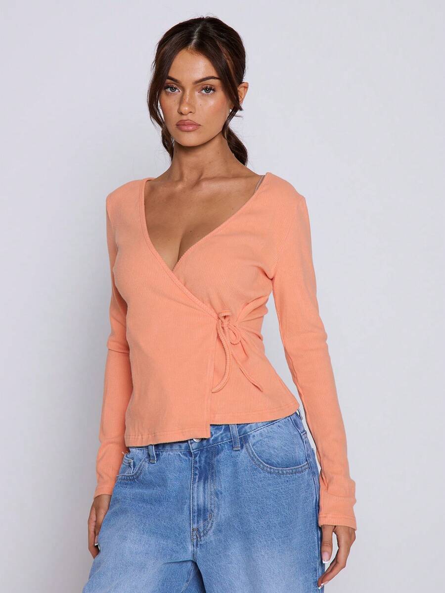 MUSERA 罗纹针织裹身交叉芭蕾舞蝴蝶结侧系上衣，可爱浪漫，适合机场度假、返校季、秋季、冬季、圣诞节等各种场合，优雅时尚