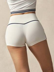 VARSITIE 高腰撞色条纹印花运动短裤 - 白色 - 查看 2