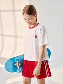 SHEIN Tween Girl Back-To-School White And Red Summer Casual School Outdoor Sports Short Sleeve T-Shirt & Skirt Set,Children Round Neck Patchwork Contrast - White - View 3