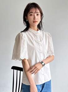 FRIFUL Áo sơ mi nữ mùa hè màu trơn cổ áo đứng rỗng thêu tay ngắn - trắng - Xem 3