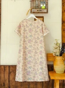 女士卡其色优雅花卉印花白色蕾丝边长睡袍，舒适休闲家居服 - 卡其色 - 查看 4