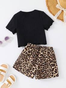 SHEIN Leap Crew 2件套少女休闲度假纯色短袖上衣和豹纹短裤套装 - 黑色 - 查看 2