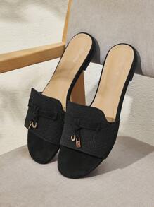 CUCCOO BASICS Women Metal Decor Comfortable Breathable Flat Sandals