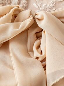 SHEIN LUNE Romantic Date  Elegant Business Casual Apricot Embossed Jacquard Chiffon Layered Square Collar Lantern Sleeve Blouse Women, French Style Waist Belt Design Slim Fit Minimalist Top - Apricot - View 4