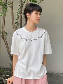 FRIFUL Floral Embroidery Drop Shoulder Tee - White - View 4