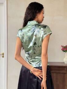 EastFlair 缎面中式花卉印花旗袍领优雅短袖上衣 - 綠色 - 查看 2