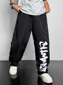 SHEIN 1 Piece Tween Boy Casual Sports College Straight Black Trousers With Ribbon Graffiti Letters Suitable For Back To School Suitable For Birthday Parties, Evening Parties, Performances, Weddings, Baptisms, Opening Ceremonies Daily Suitable For Daily Use Suitable For School Suitable For Travel Suitable For Sports Suitable For Spring And Summer Seasons - Black - View 2