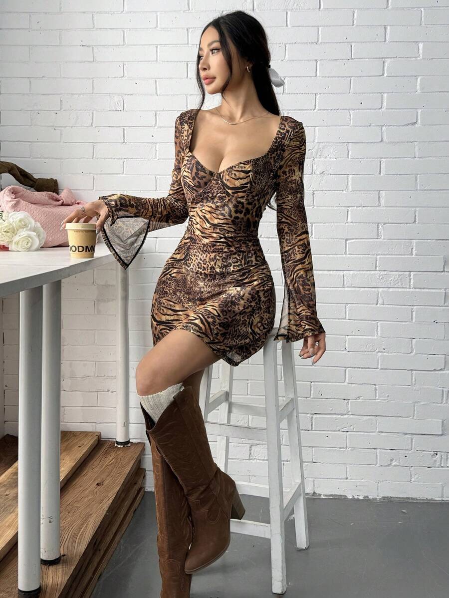 SHEIN EZwear 女士斑马纹喇叭袖修身迷你连衣裙