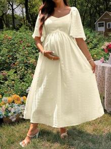 SHEIN Maternity Vacationing Casual Solid Color Textured Dress