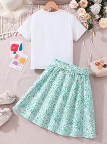 青春期前女孩可爱蝴蝶装饰图案 T 恤和碎花裙 2 件套装，可爱休闲风格适合度假、春季郊游、日常穿着 - 薄荷綠 - 查看 2