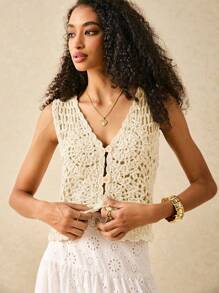 Poéselle Women's Floral Hollow Out Single Breasted V-Neck Sleeveless Knit Top - Beige - View 3