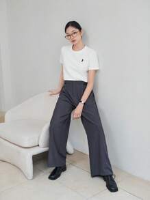 DAZY Old Money Embroidered Pattern Loose Fit Short Sleeve Round Neck Women T-Shirt, Casual Spring/Summer,Business Casual Women - White - View 3