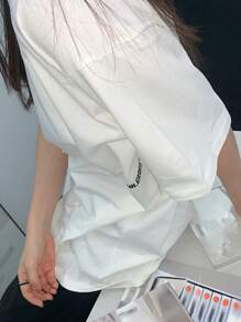 DAZY Drop Shoulder T-Shirt mit Buchstaben Grafik