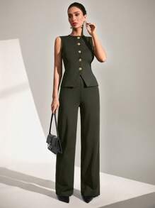 Costume décontracté femme composé d'un gilet unicolore boutonnage simple et d'un pantalon