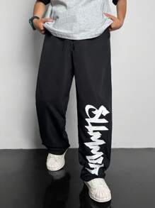SHEIN 1 Piece Tween Boy Casual Sports College Straight Black Trousers With Ribbon Graffiti Letters Suitable For Back To School Suitable For Birthday Parties, Evening Parties, Performances, Weddings, Baptisms, Opening Ceremonies Daily Suitable For Daily Use Suitable For School Suitable For Travel Suitable For Sports Suitable For Spring And Summer Seasons - Black - View 4