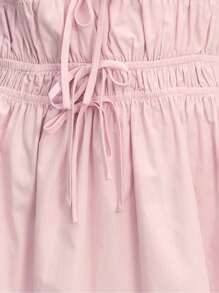 Nöista Robe de lin à fente rose avec nœud papillon, coutures froncées et fermeture à glissière invisible sur le côté. Parfaite pour le printemps, l'été ou les occasions de Pâques. Couleur rose pastel.