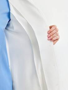 TaskEZ Einfacher, einfach geknöpfter Laborkittel mit langen Ärmeln mit Tasche/Weißer Kittel