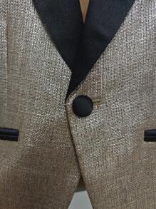 SHEIN 2 piezas Conjunto de traje de caballero encantador para niños, que incluye chaqueta de cuello alto de color brillante y pantalones negros elegantes, adecuado para celebraciones, actuaciones en el escenario, ceremonias de premiación y eventos como bodas, invitados de bodas, paje, y portador de anillos