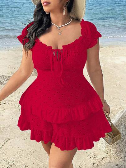 SHEIN SunnyBelle Vestido mini de mujer talla grande con hombros descubiertos, unicolor, casual, entallado, jacquard, volantes calados y bajo con volantes, para verano y vacaciones en la playa