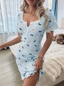 Lace Patchwork Square Collar, 2-Button, Teddy Bear & Bow Print Ribbed Short Sleeve Nightgown