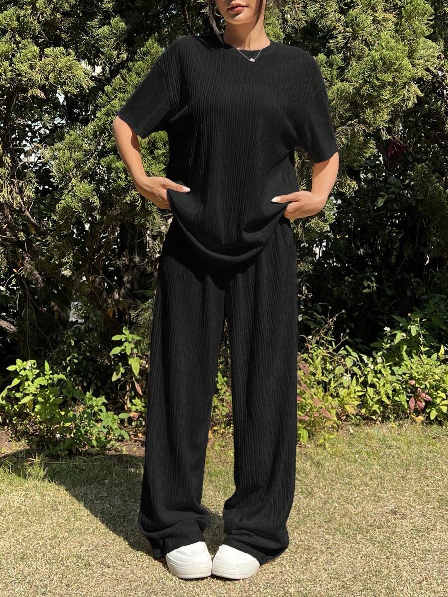 SHEIN EZwear Knit Texture Loose T-Shirt And Pants Set, Summer Casual Outfits Festival - Black - View 1