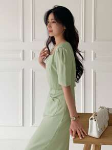 DAZY Damen Einfarbiges Midi-Kleid mit kurzen Ärmeln und geraffter Taille, elegant