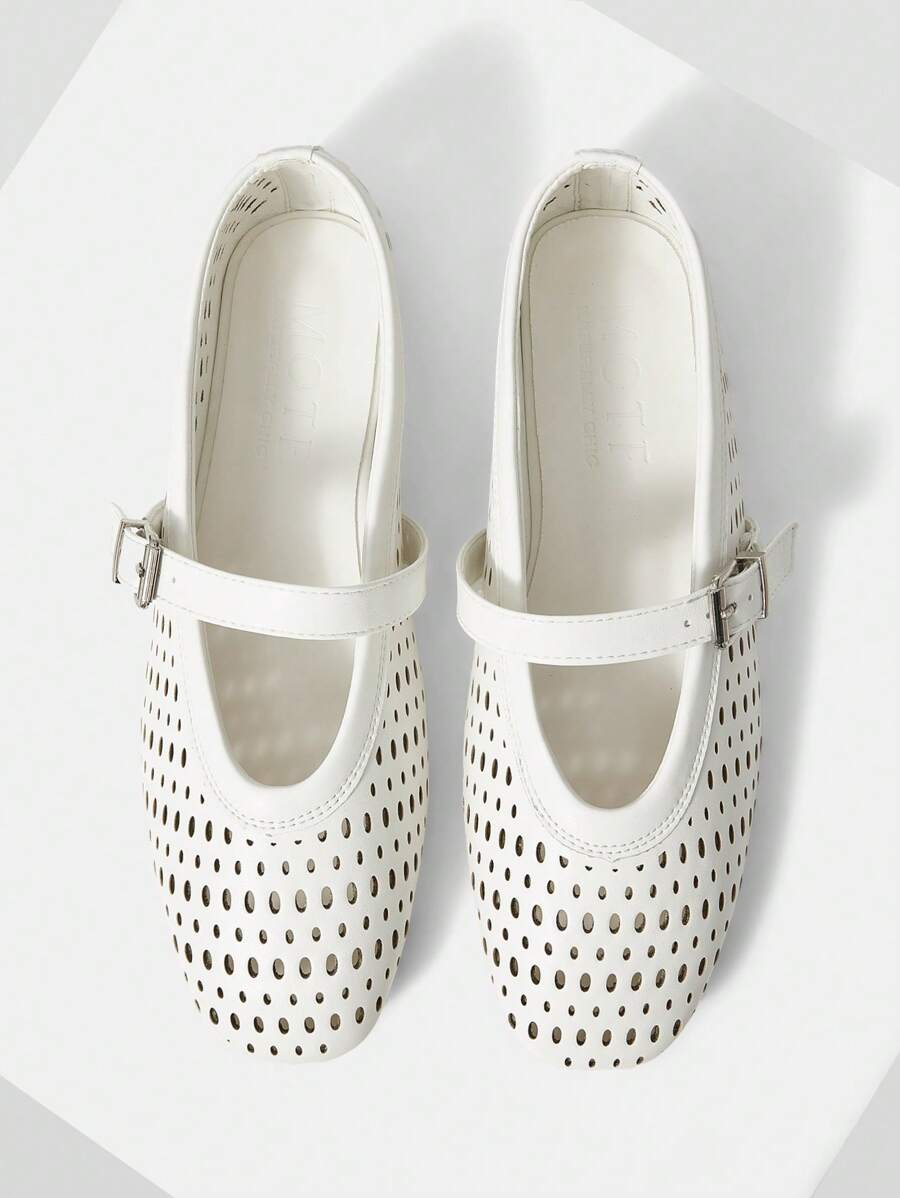 MOTF PREMIUM 女士鞋 法式新款时尚PU皮镂空搭扣圆头平底鞋，白色百搭气质优雅轻便防滑舒适仙气度假玛丽珍鞋