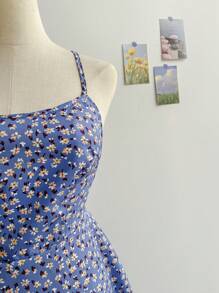 Soleia Lace Up Ditsy Floral Dress - Blue - View 4