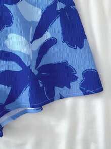 SHEIN Teen Girl Vacation Spring & Summer Craze Blue Watercolor Silhouette Print Pattern Tube Top Front Middle Twist Back Waist Loose Jumpsuit Shorts, Party,Wear Inside Or Outside,Beach Vacation,Suitable For Vacation , Back To School Outfits, Can Be Worn Inside Or As Outerwear,Sun Dress