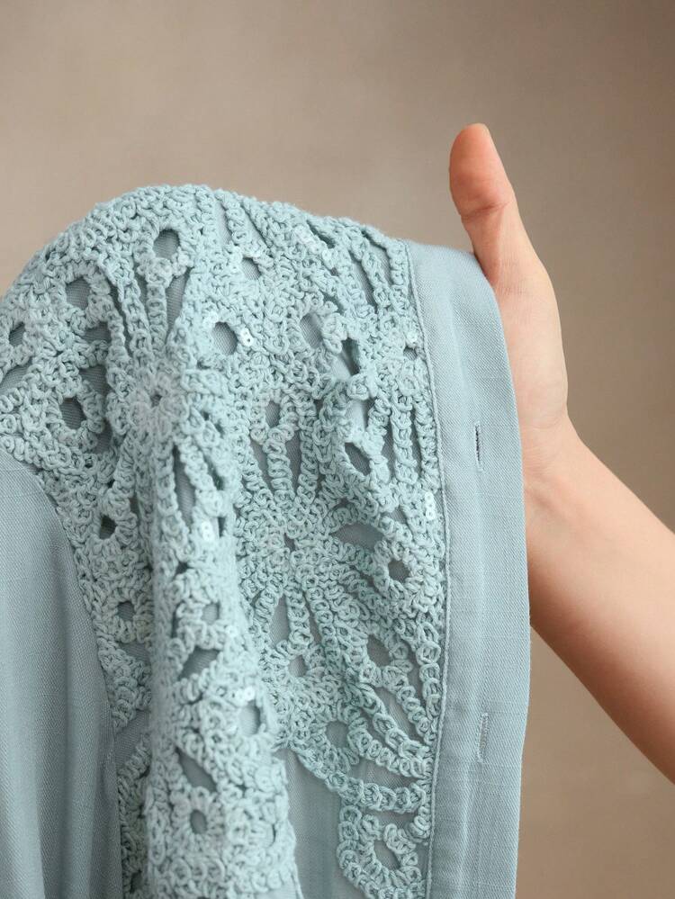 Elegante, modische, moderne Bluse in Große Größen mit Spitzen- und Pailletten-Detail, geeignet für Urlaub, Strand, Lässig, formelle Anlässe, Valentinstag, Sommer, Silvester, Ausgehen/Date Night