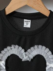 SHEIN Tween Girls 2pcs Set, Black Short Sleeve Ruffle Bow & Heart Decor Top + Pink Striped Straight Leg Pants - Multicolor - View 5