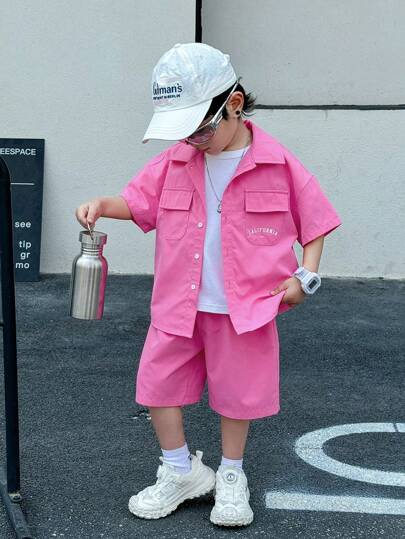 2 Packs Young Boys Casual Street Japanese And Korean Graffiti Sports Loose Printed Shirts Shorts Two Pieces Young Boy Clothing. Perfect For Family Vacations, Parties, School, Holidays And Sports. Suitable For Spring And Summer.