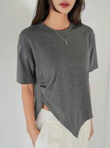 Dazy-Less Áo thun tay ngắn xẻ tà bất đối xứng dành cho nữ, thiết kế trang phục công sở thường ngày dành cho nữ - Màu xám đen - Xem 4