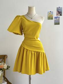 Soleia One Shoulder Puff Sleeve Cut Out Ruched Side Dress - Yellow - View 1