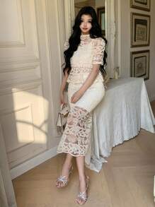 DAZY New Summer Openwork Embroidery Round Neck Short Sleeve Top + Skirt Elegant Two Pieces Set - White - View 3