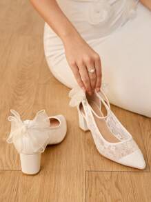 CUCCOO HITCHD 女士花卉刺绣蕾丝网眼露背蝴蝶结尖头方形粗跟浪漫优雅杏色高跟鞋，镂空设计，婚礼季新娘鞋