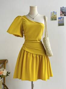 Soleia One Shoulder Puff Sleeve Cut Out Ruched Side Dress - Yellow - View 3