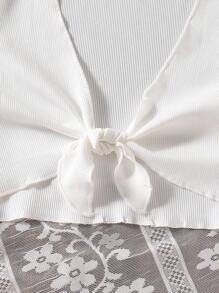 SHEIN Vintaside Kids 2件套纯色系带前上衣和碎花吊带裙